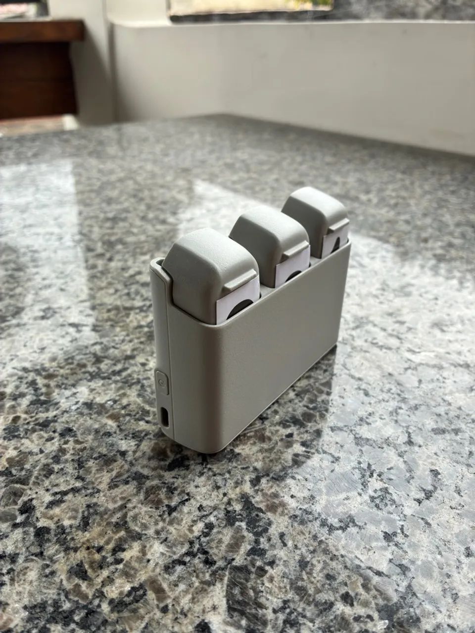 Hub + 03 baterias (Drone Dji Neo) - Foto 2