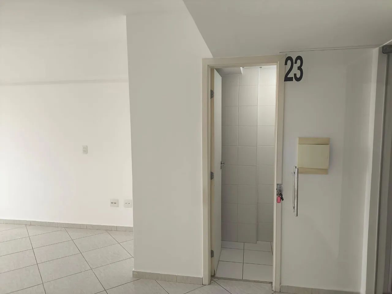 SALA COMERCIAL / DEPÓSITOS. p/ LOCAÇÃO em SOROCABA no bairro JD. FACULDADE - Foto 3