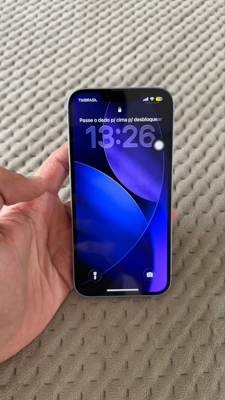 Vendo Iphone 14 Azul, 128 GB em perfeito estado de conservação - Foto 2