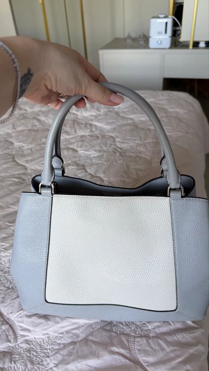 Vendo Bolsa Kate Spade de Couro , Cinza . - Foto 4