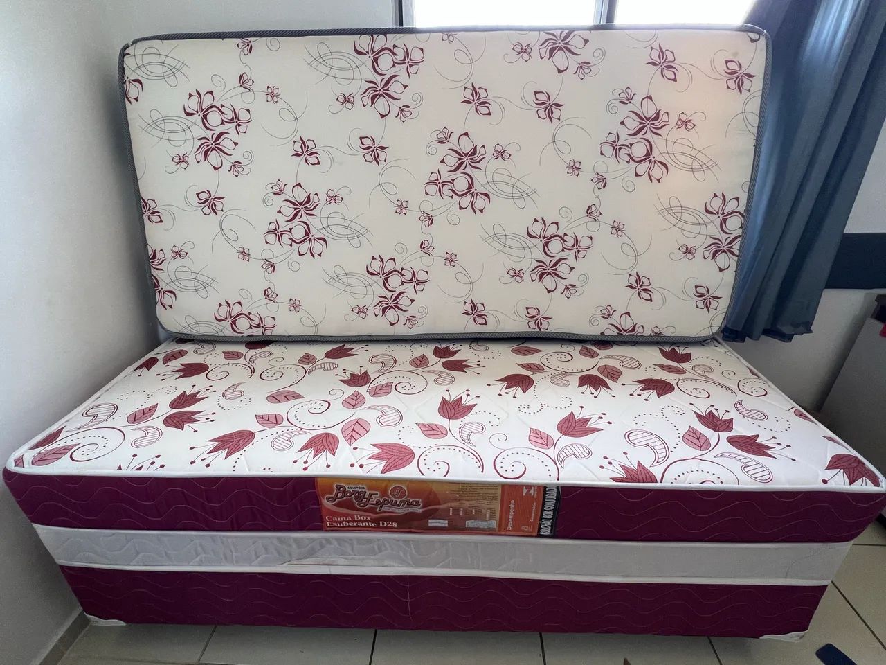 Vendo cama box solteiro com colchão ? - Foto 4