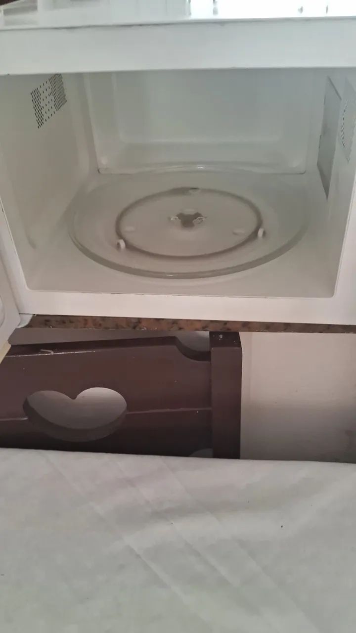 Micro-ondas Electrolux 23L - Foto 2