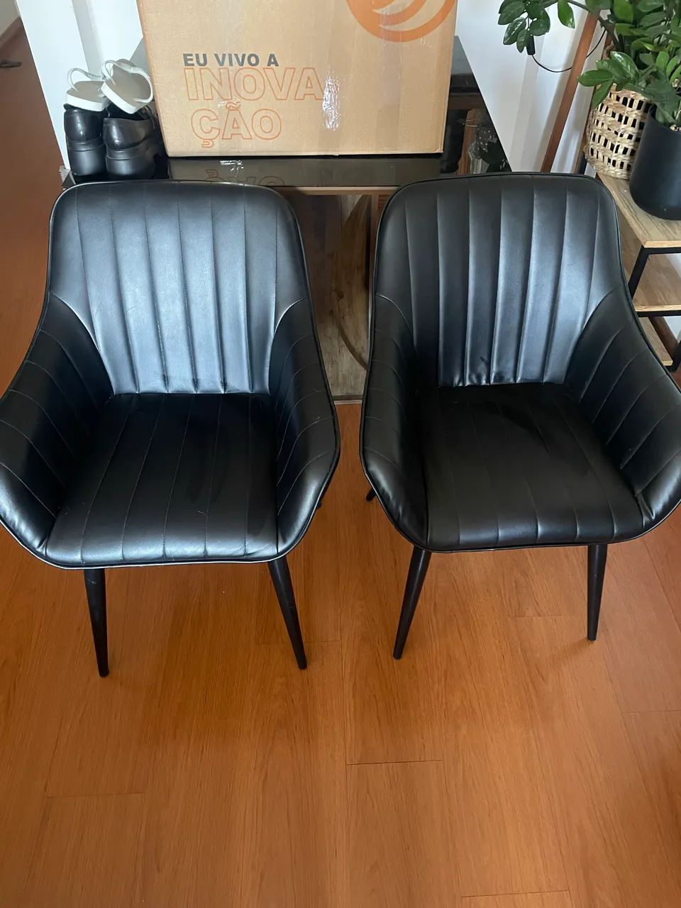 Poltronas de courino preto  - Foto 2