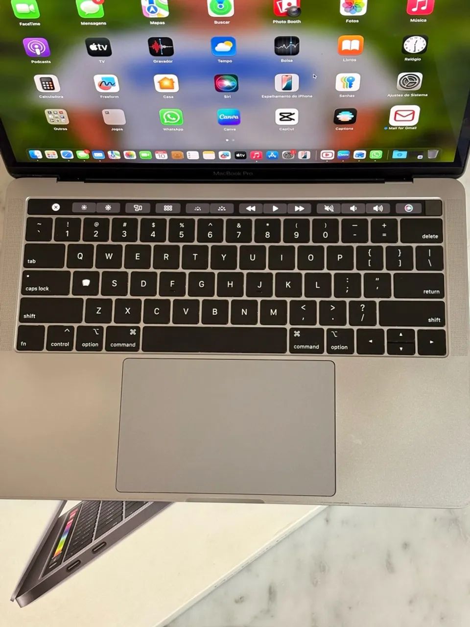 MacBook Pro 13 Touch Bar  2018 - Foto 2