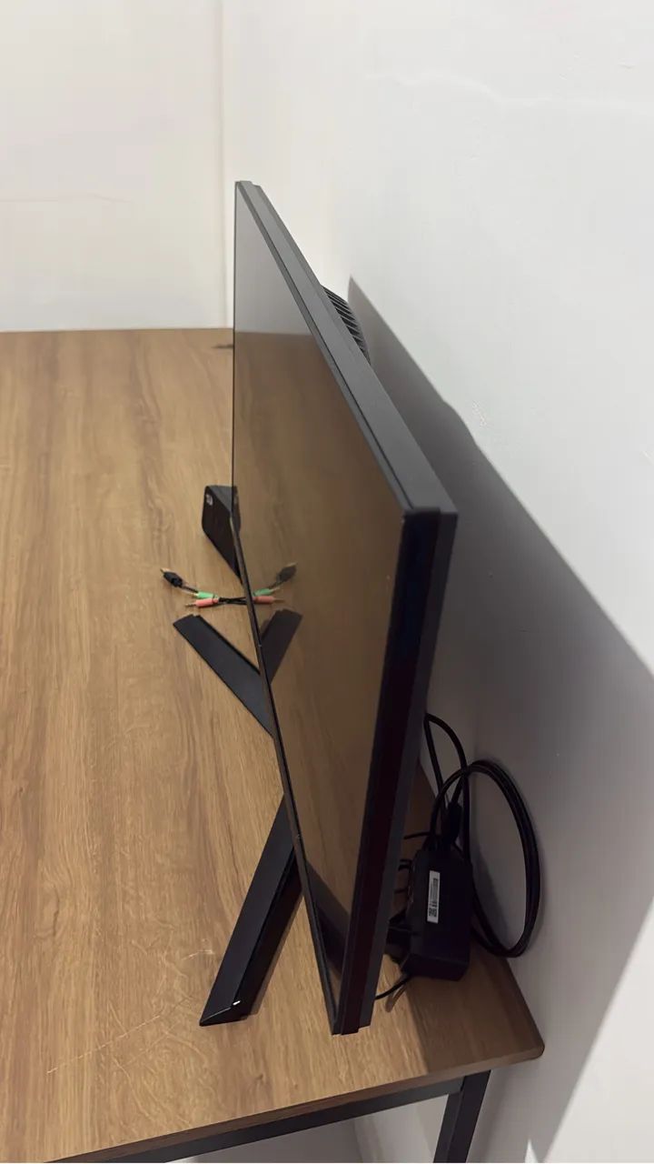 Monitor Lg ultragear 27 polegadas 180hz usado pouquíssimo  - Foto 2