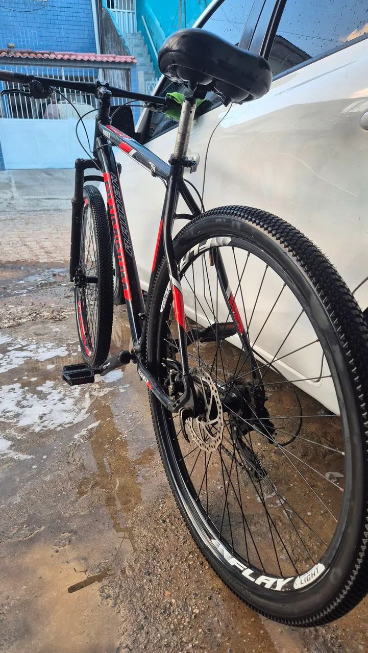Vendo ou troco bike aro 19 com nota!