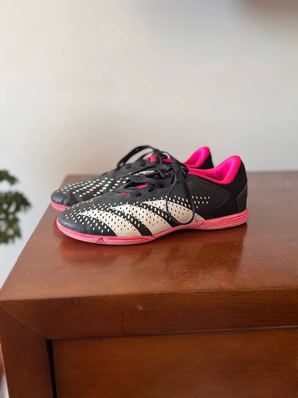 Chuteira Futsal Adidas Predator - Calçados Esportivos
