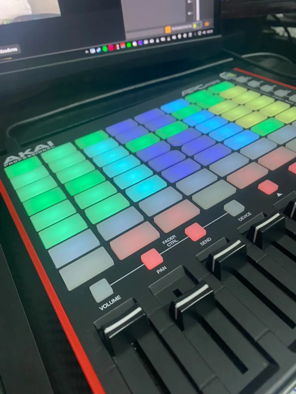 Akai Apc Mini MK2 - Foto 5