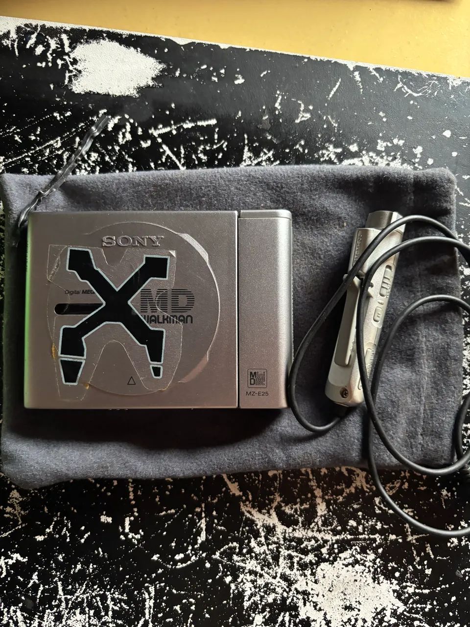 MD Mini Disc Player Sony MZ-E25 - Microfones e Gravadores