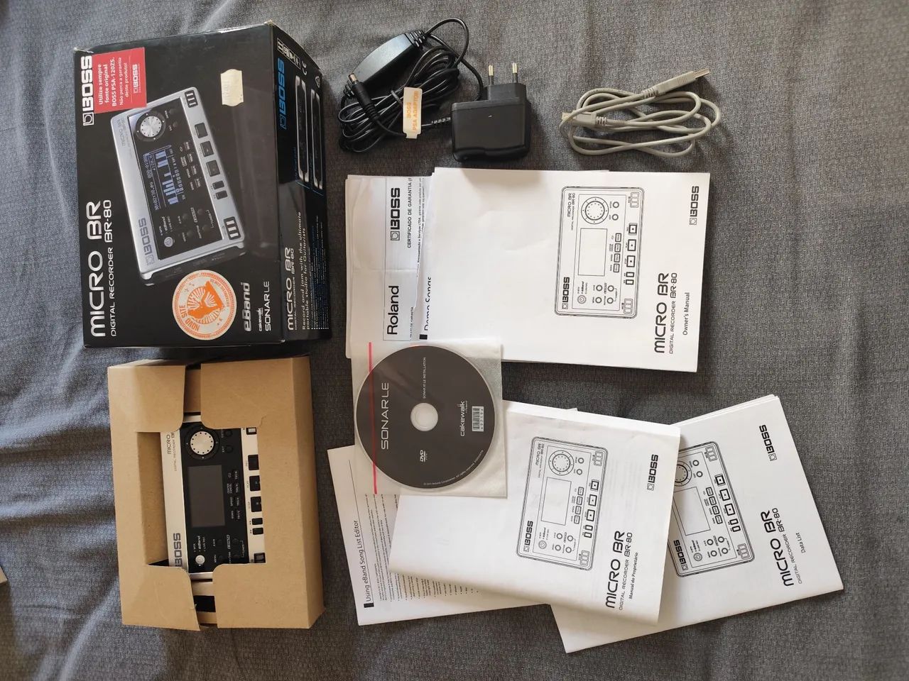 Gravador Digital e Multi efeito Boss Micro BR-80 + Fonte Boss PSA