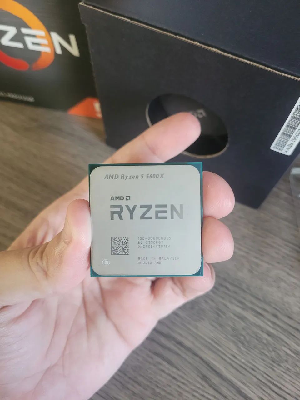 RYZEN 5600X ( COM CAIXA E COOLER)