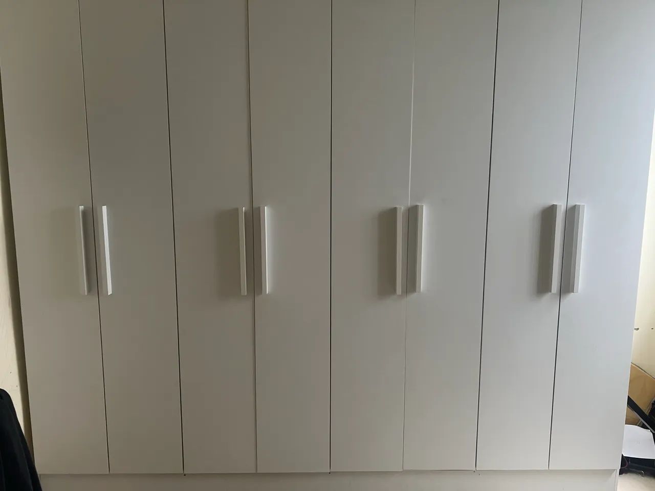 Vendo guarda roupa semi novo 