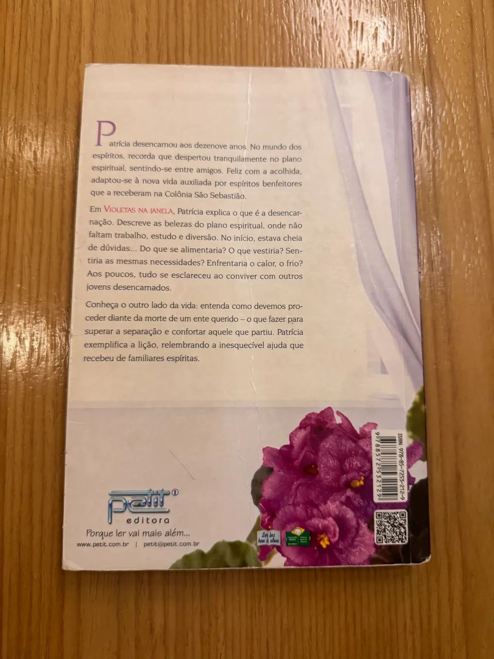 livro violetas na janela - Foto 2