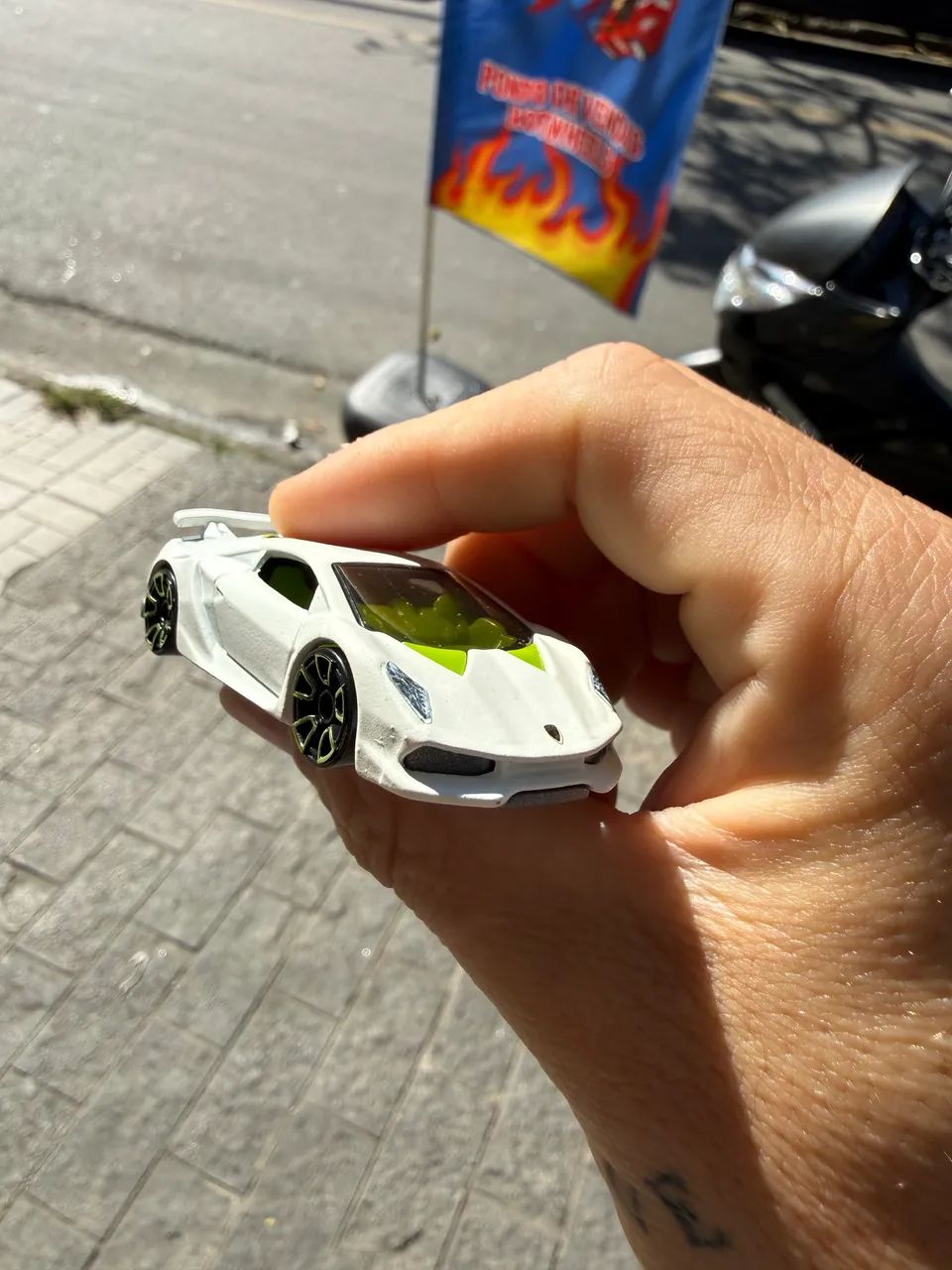 Hotwheels Lamborghini sesto elemento 2013 - Foto 3