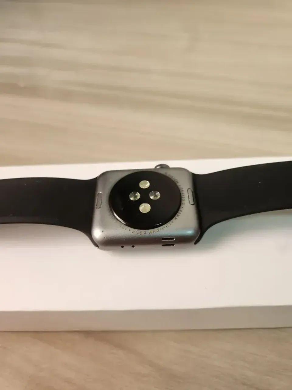 Apple Watch Series 3 42mm com defeito - Foto 4