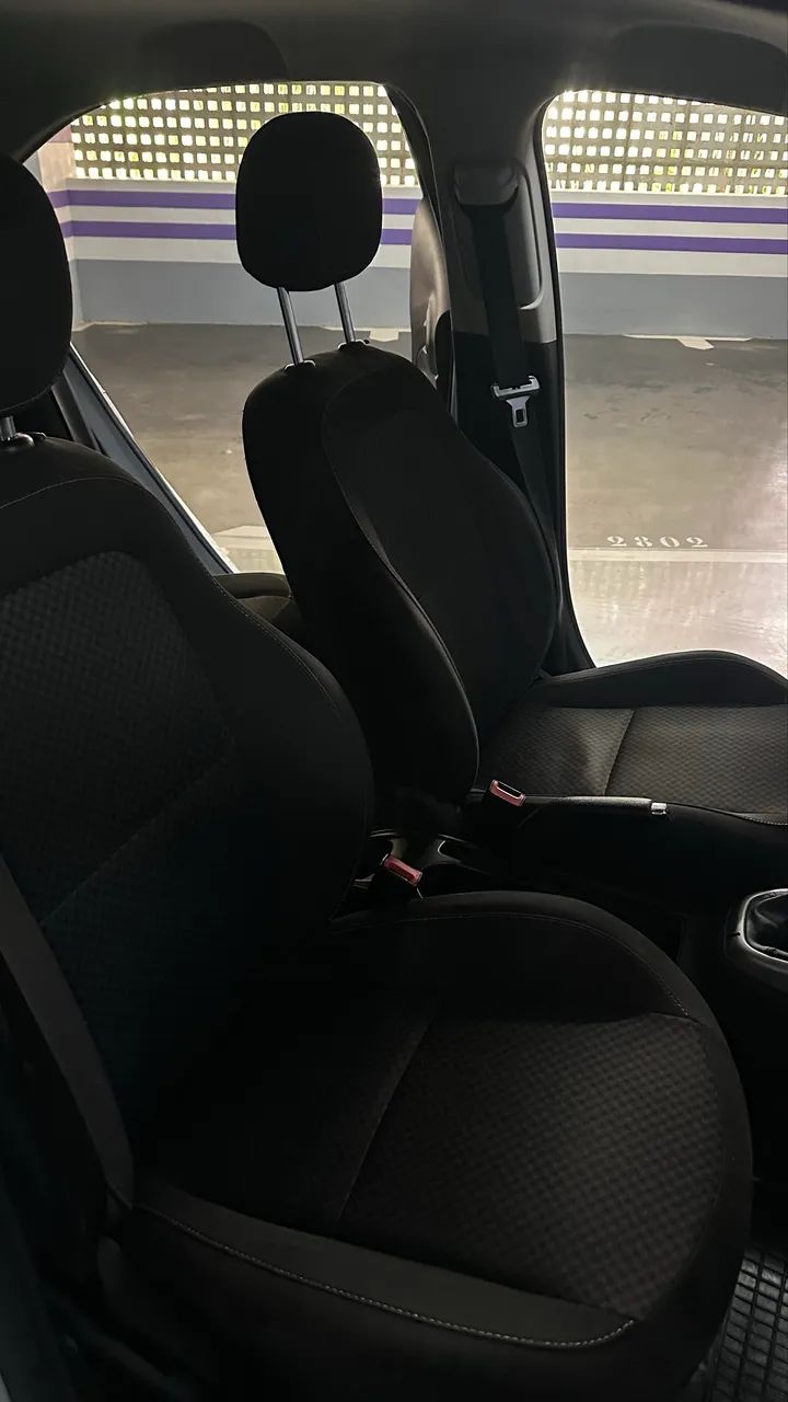 Chevrolet Onix Hatch LT 1.0 8V Flex Mec. 4P 2017 - Foto 15