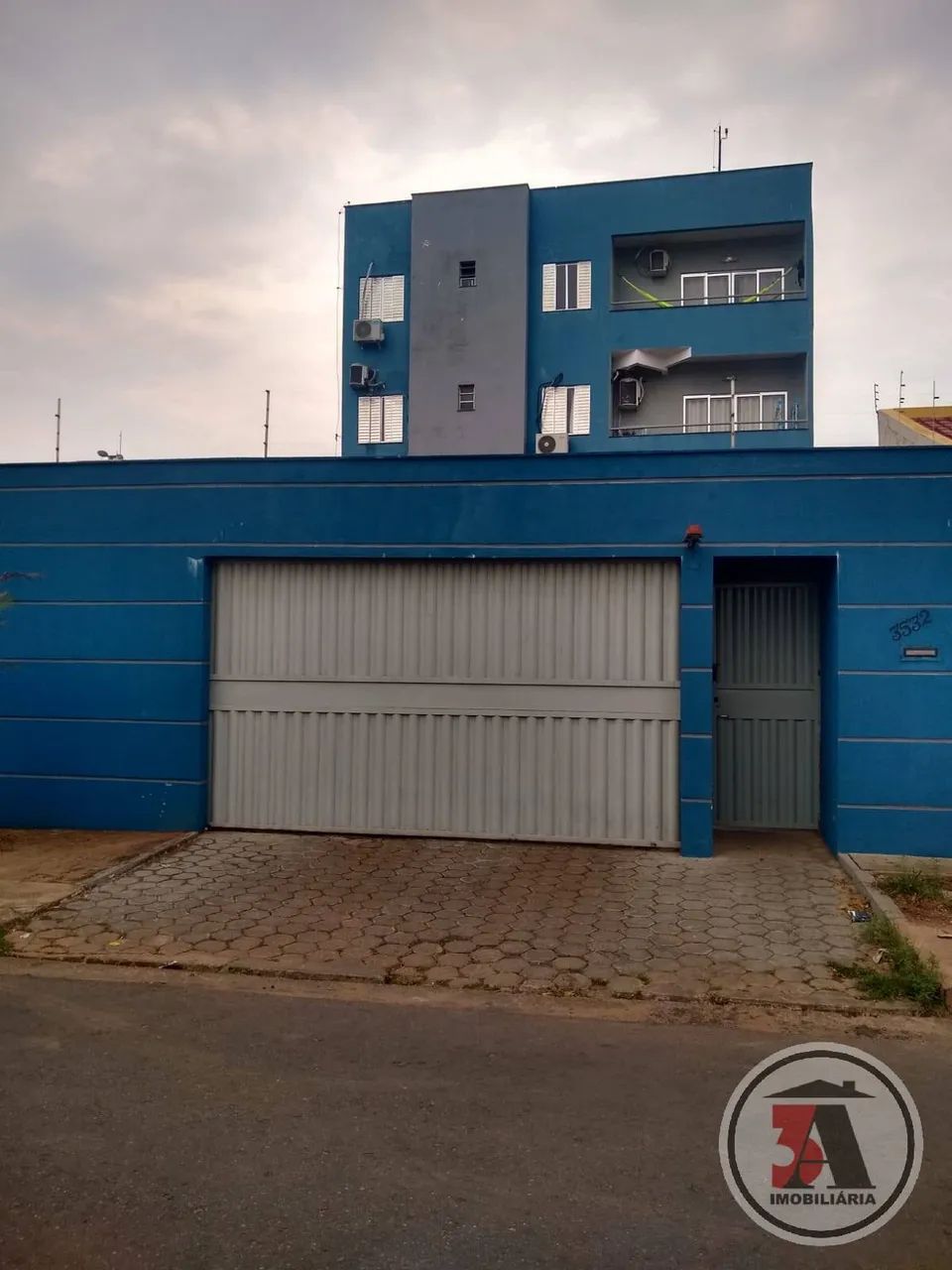 Apto. 2/4 no Residencial Lopiano