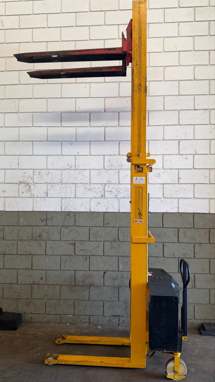 Empilhadeira elétrica Paletrans  - Foto 4