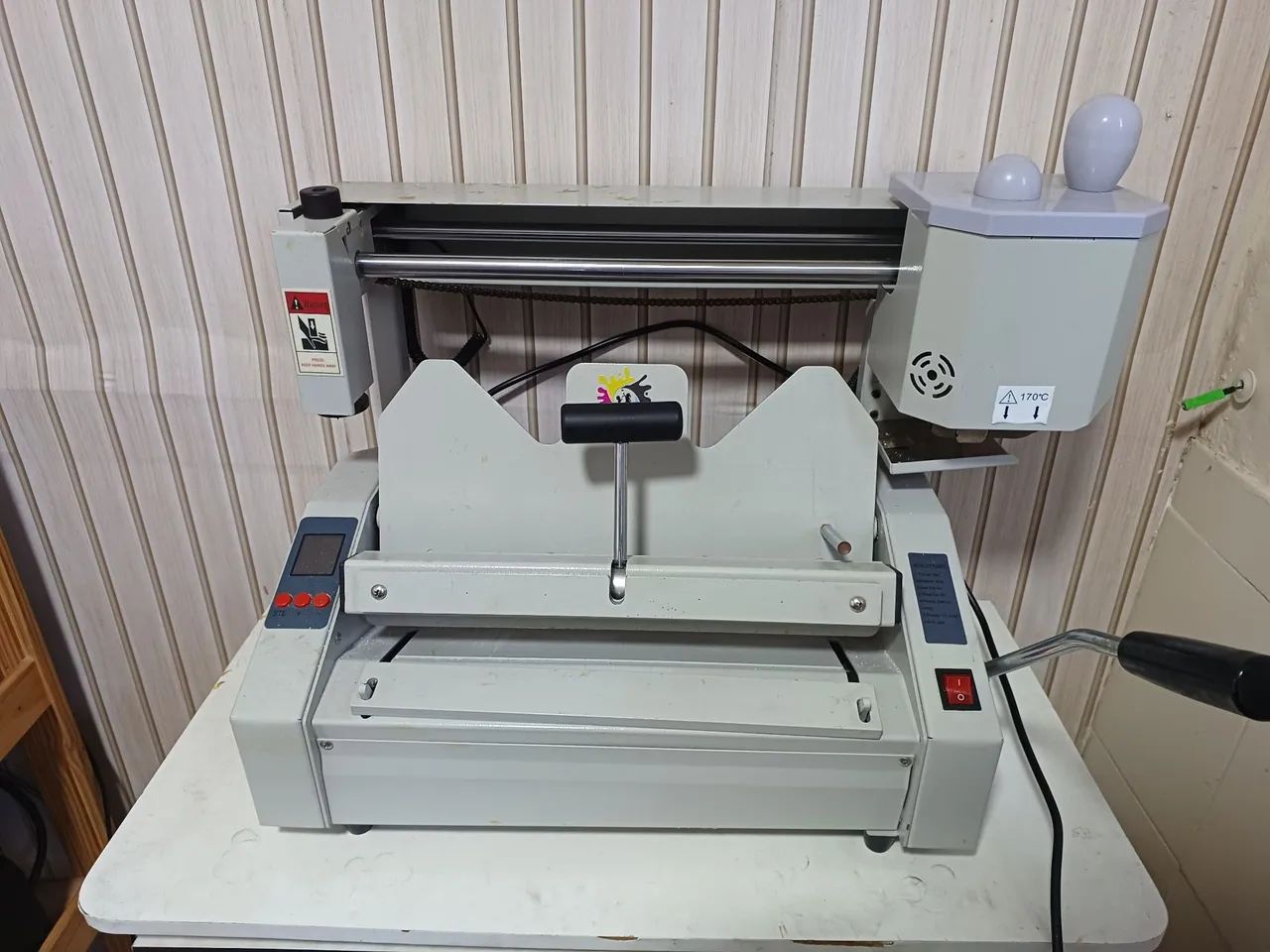 Encadernadora Semi-Industrial Hotmelt DRIMAR