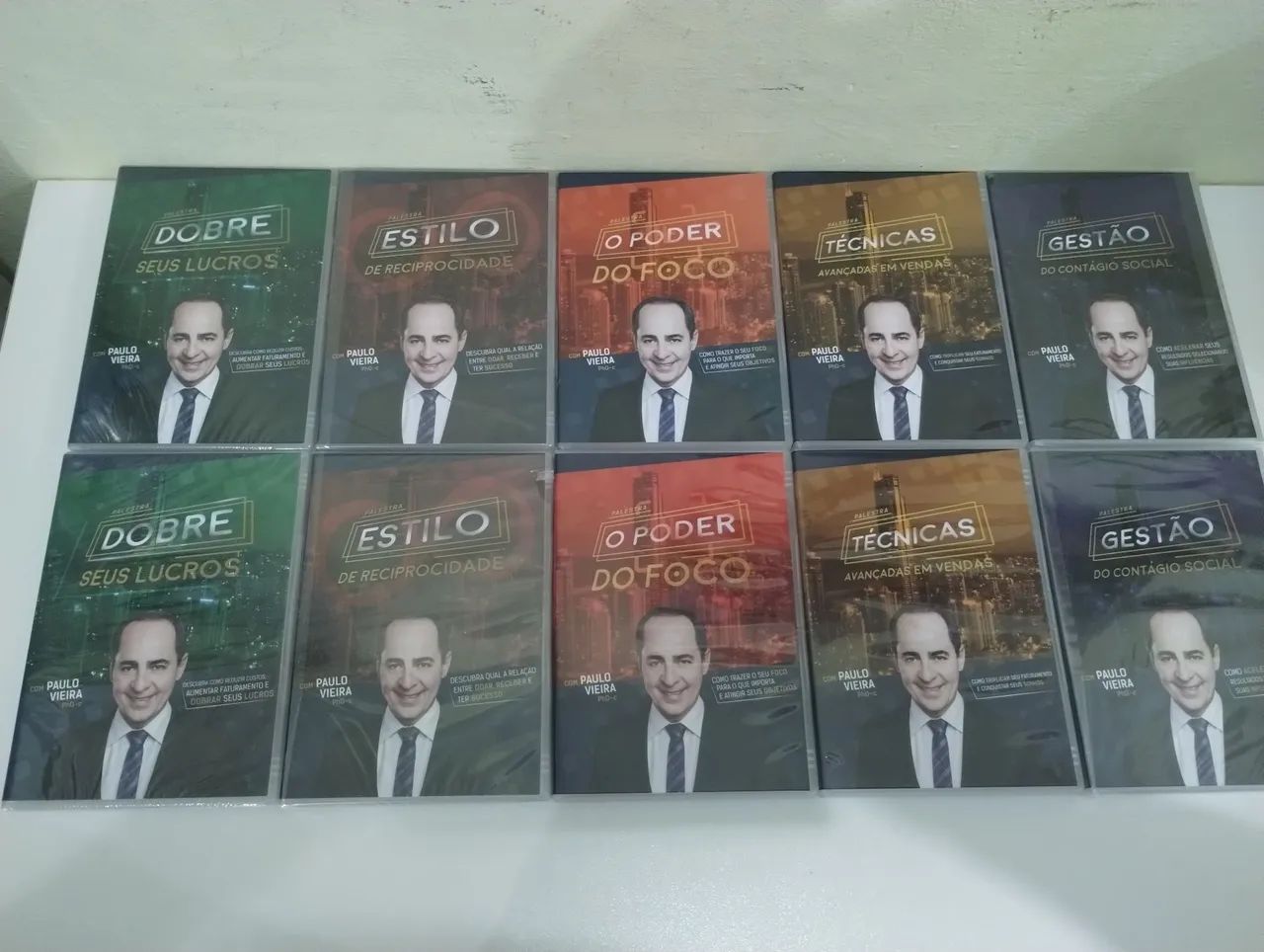 Lote com 33 DVDs e CDs originais do Coaching Paulo Vieira.