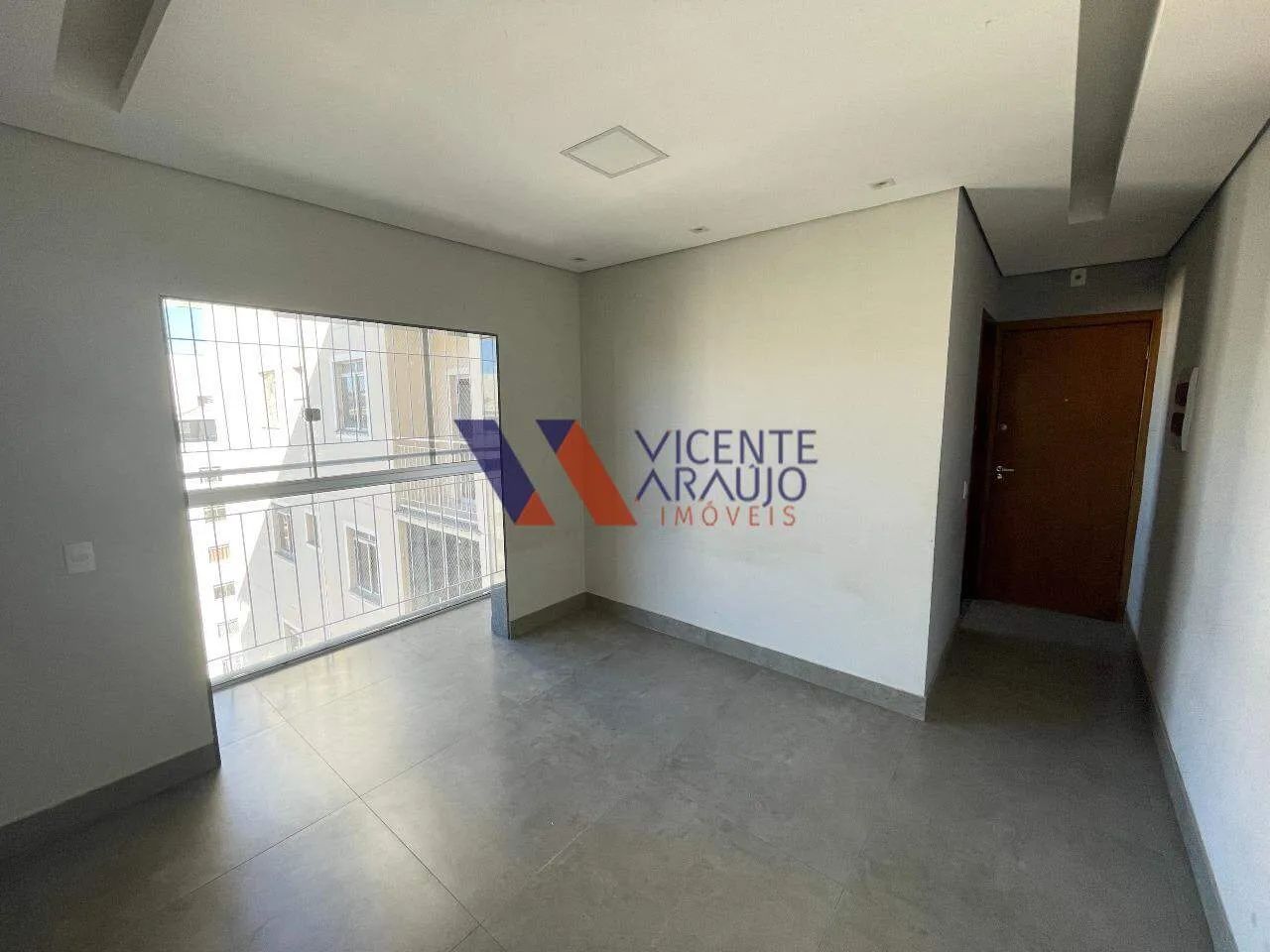 Apartamento Reformado com 3 Quartos e Suíte - Condomínio Vitale - Ingá - Foto 2