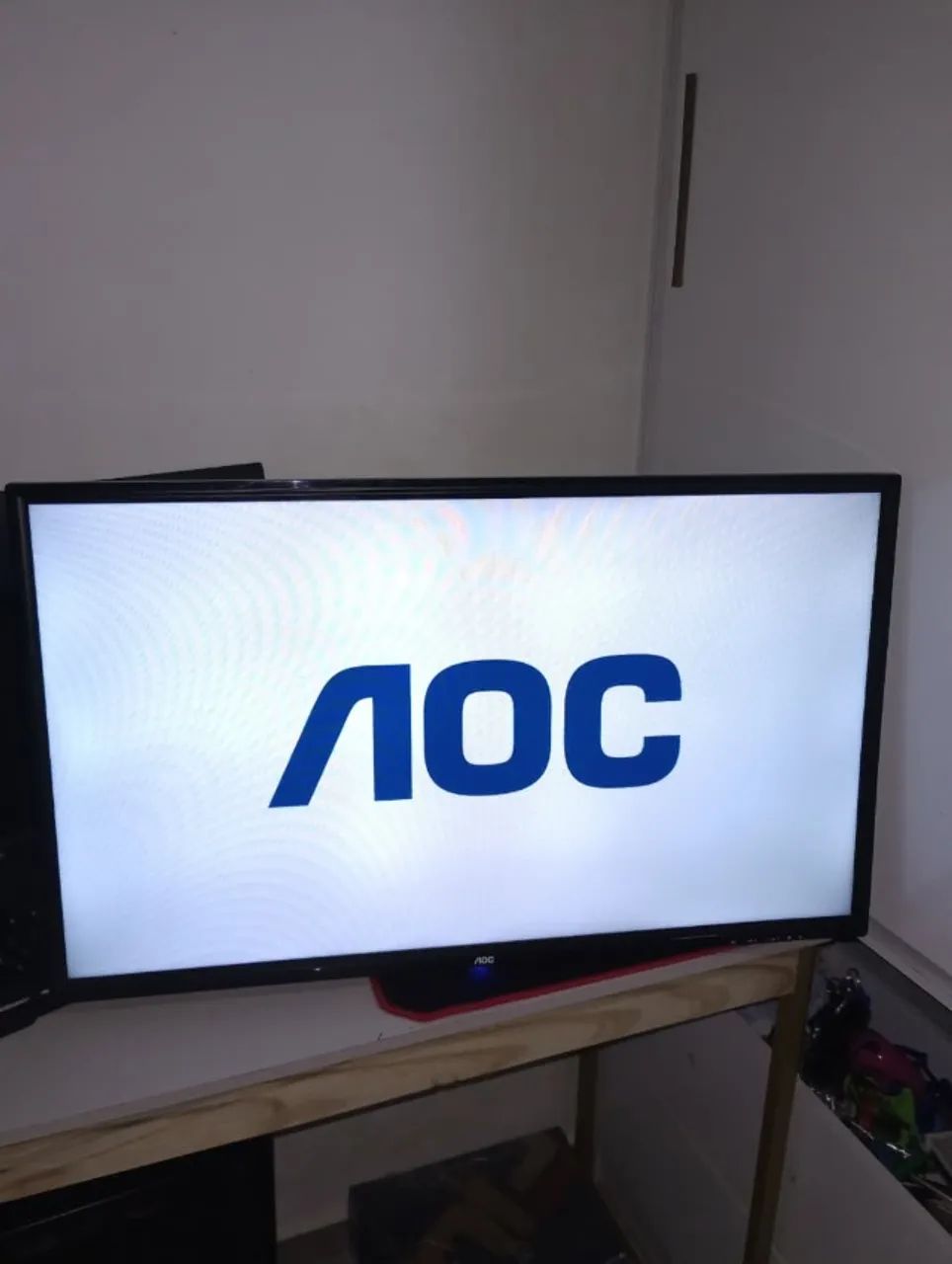 TV AOC 32" LE32H1465/25 com Defeito + Controle - Foto 2