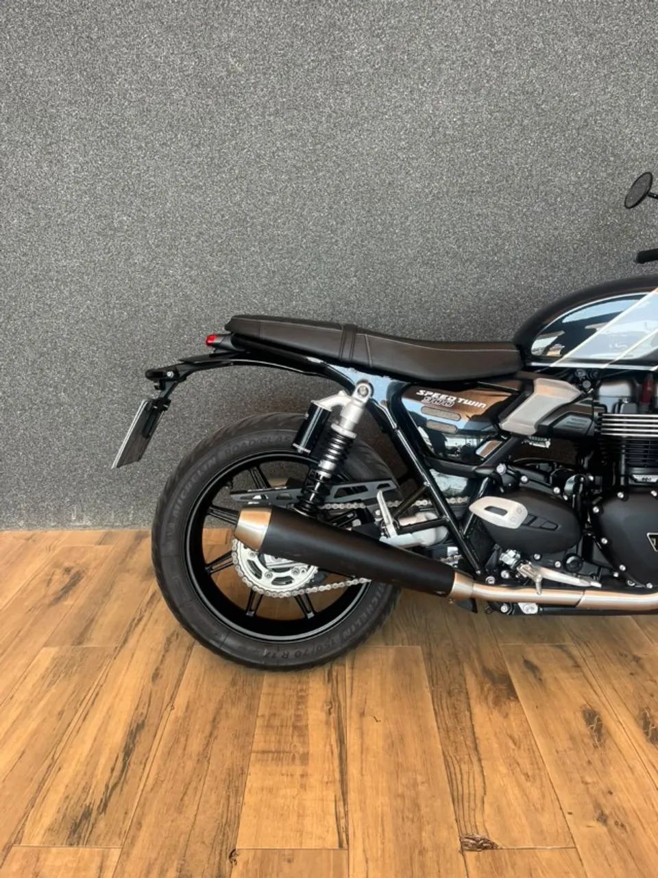 TRIUMPH SPEED TWIN 900 - Foto 4