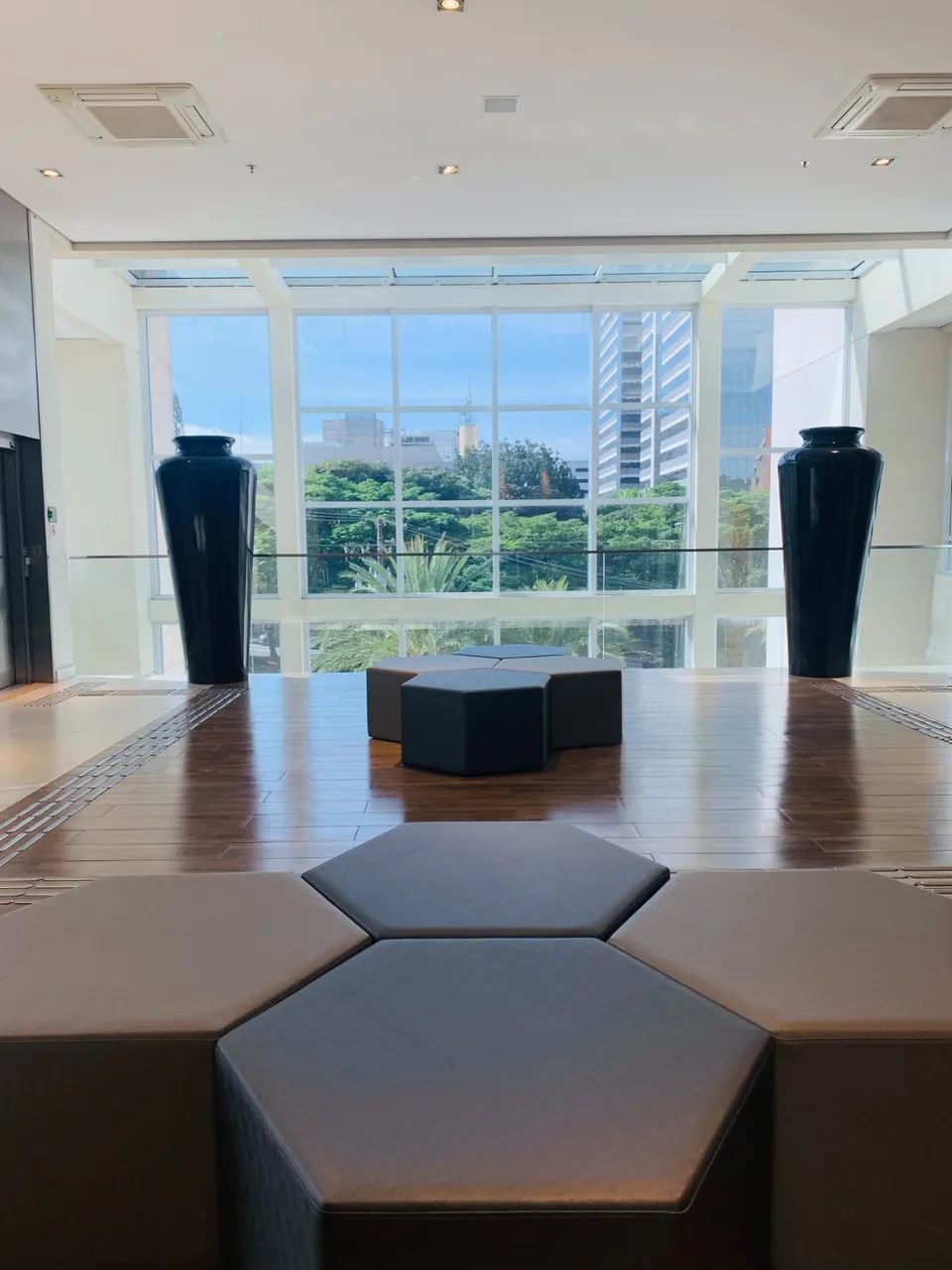 Conjunto comercial para venda em Alphaville, 50m² - Foto 4