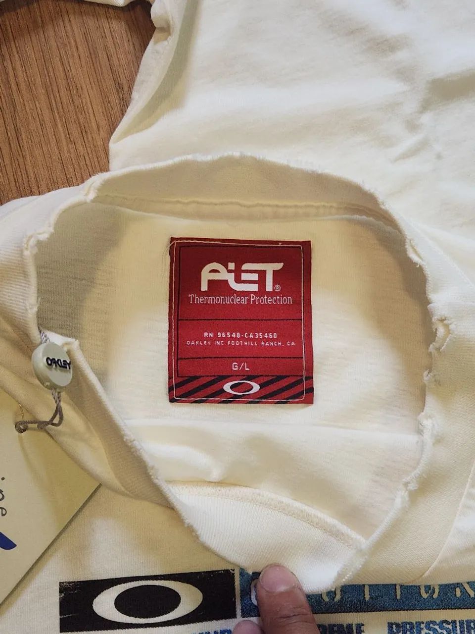 Camiseta Oakley x Piet Caution Bone White - Foto 4