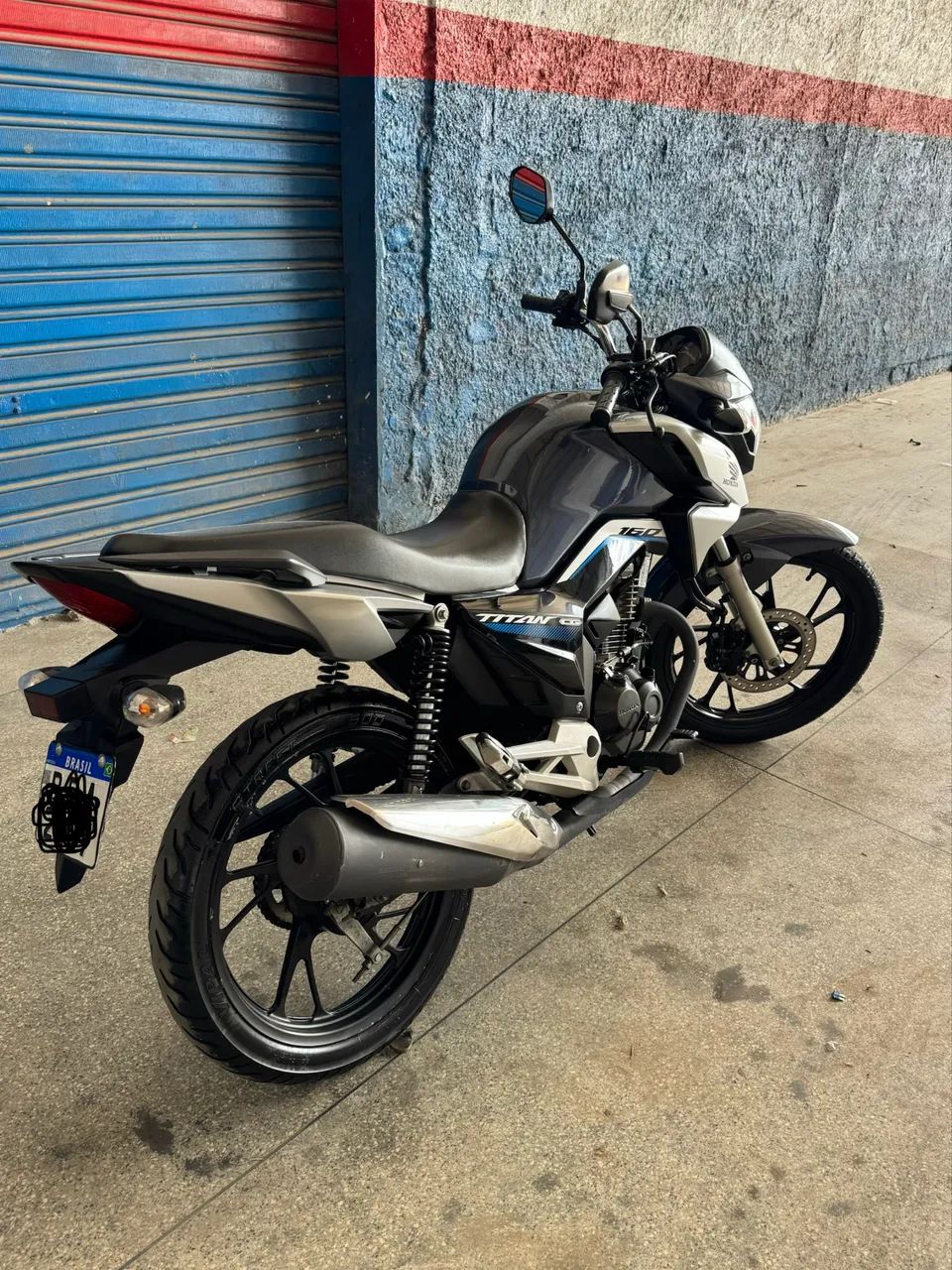 Vende se titam 