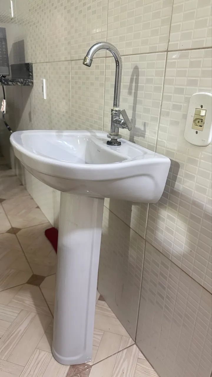 Complete Sink492713357692129282