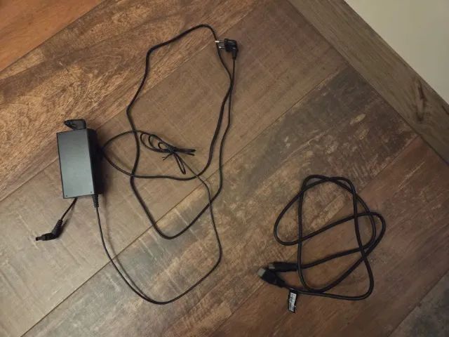 Monitor Samsung 28' 4k 60Hz - Foto 3