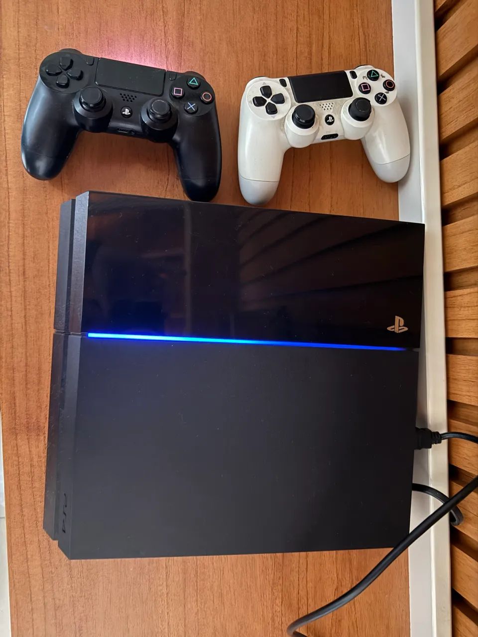 Ps4 Slim 500gb + 2 controles 