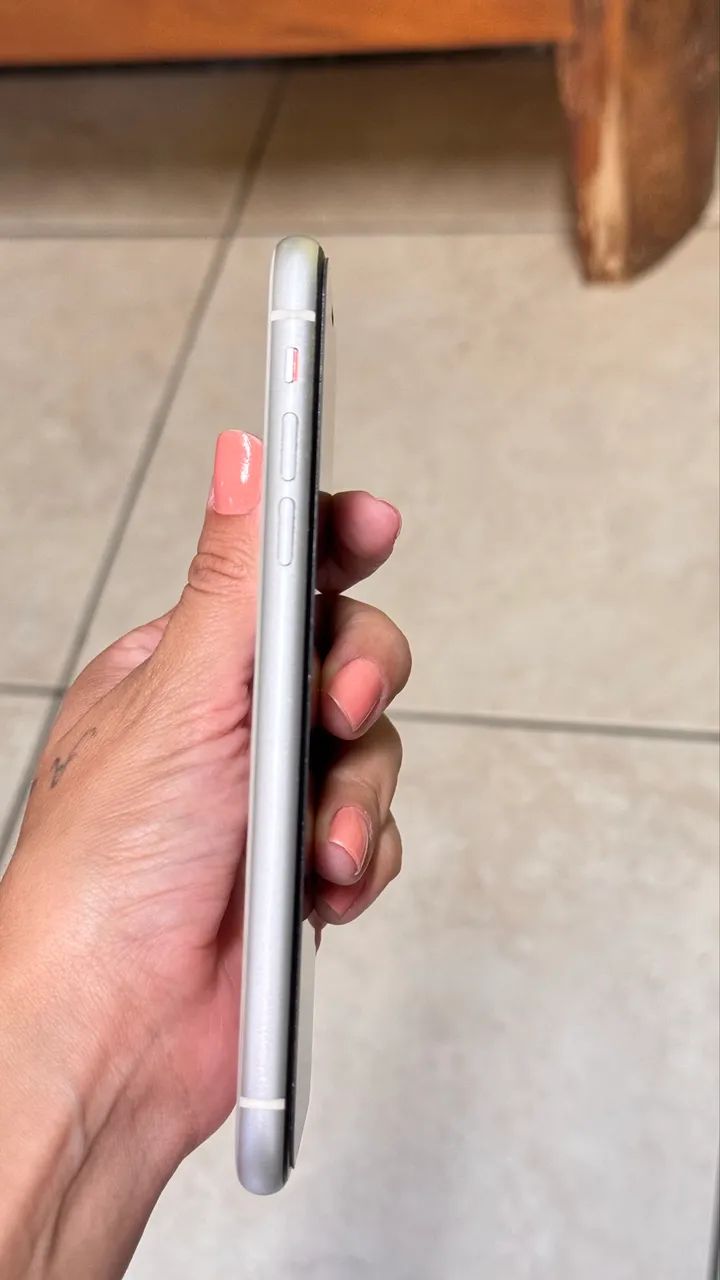 iPhone11 シルバー 128GB iPhone 11 128gb - Celulares e Smartphones - Jardim Paraíso