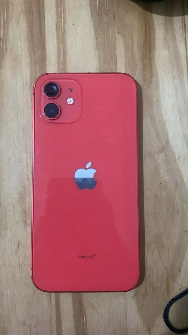 IPHONE 12 RED