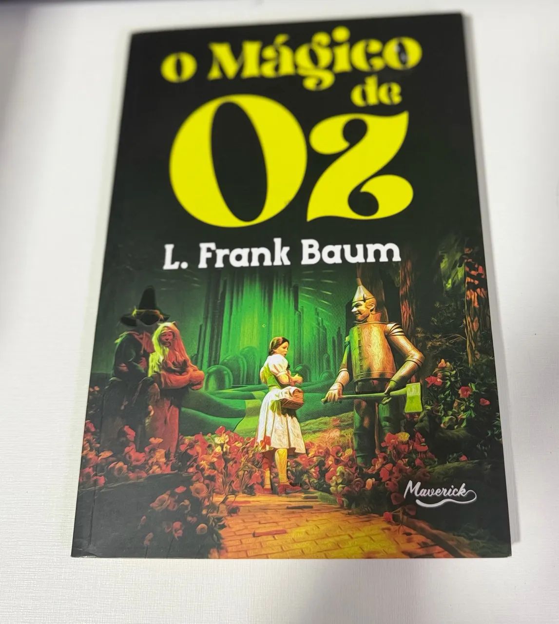 Vendo livro mágico de oz 
