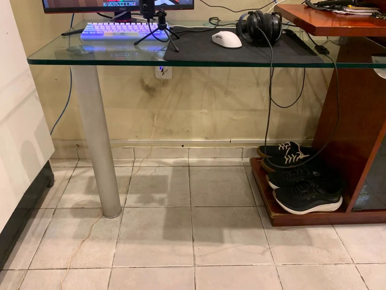 Mesa para computador e afins - Foto 2