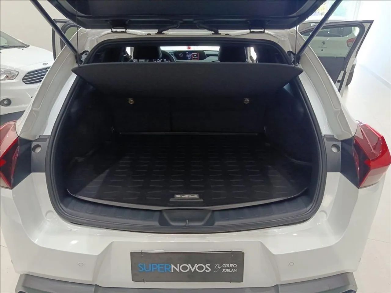 Lexus UX-250h Dynamic 2.0 16V Aut.(hybrid), foto 12 de 20
