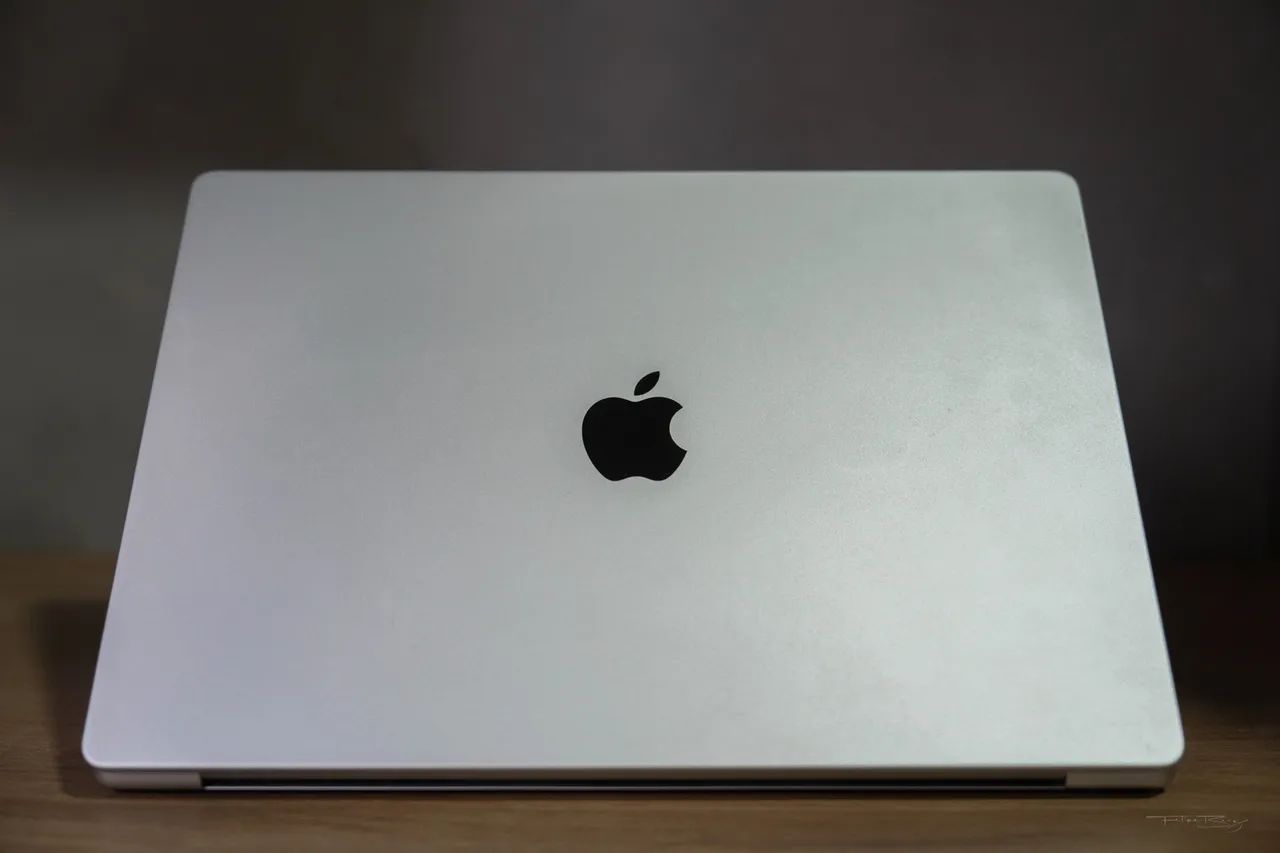 MacBook Pro 16 polegadas M2 Max 64GB RAM 8TB SSD - Notebooks - Asa