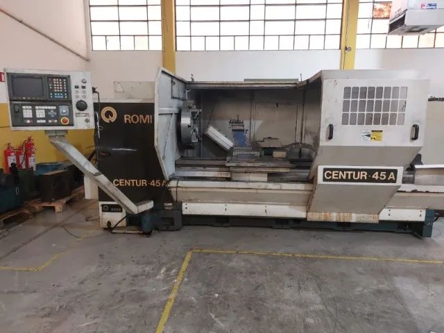 Torno CNC ROMI CENTUR 45A