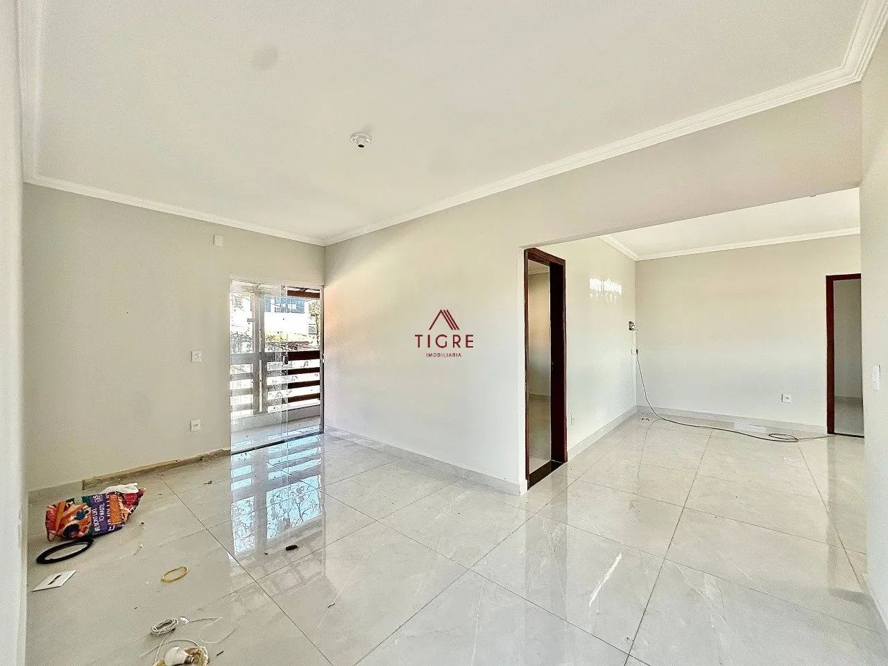 Casa com 2 Quartos à Venda, 90m²