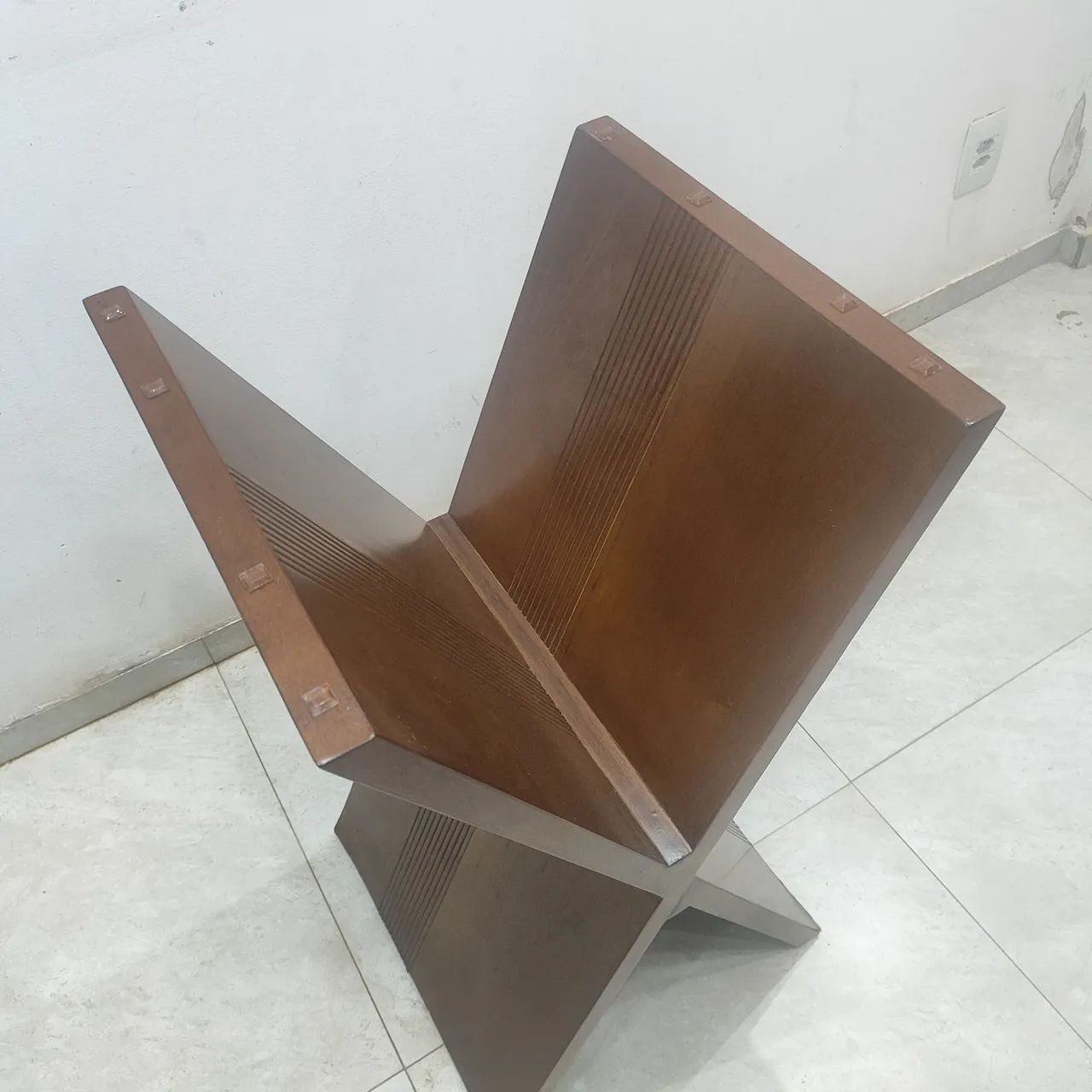 Mesa de madeira com tampo de vidro - Foto 2