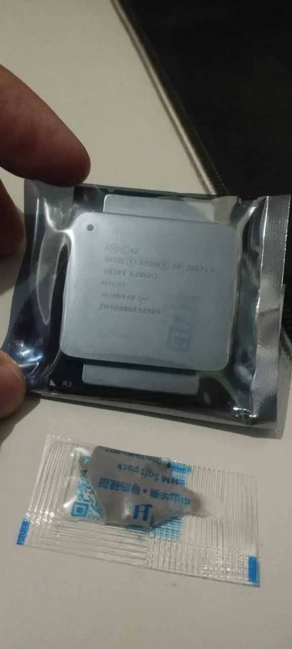 Processador xeon 2667 v3 e 2697v3