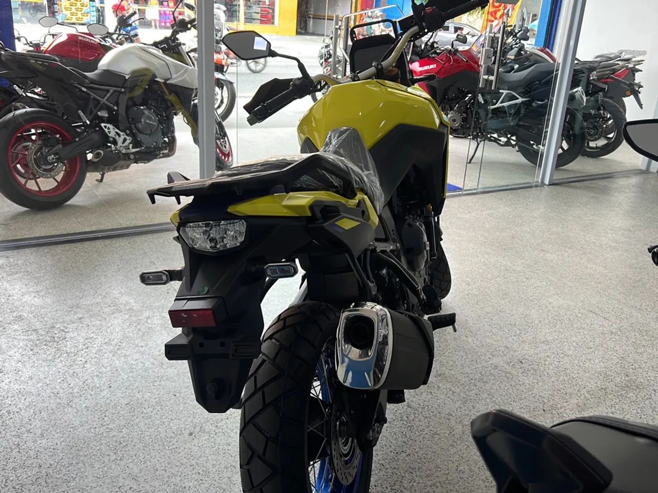 SUZUKI V-STROM 800 DE - Foto 3