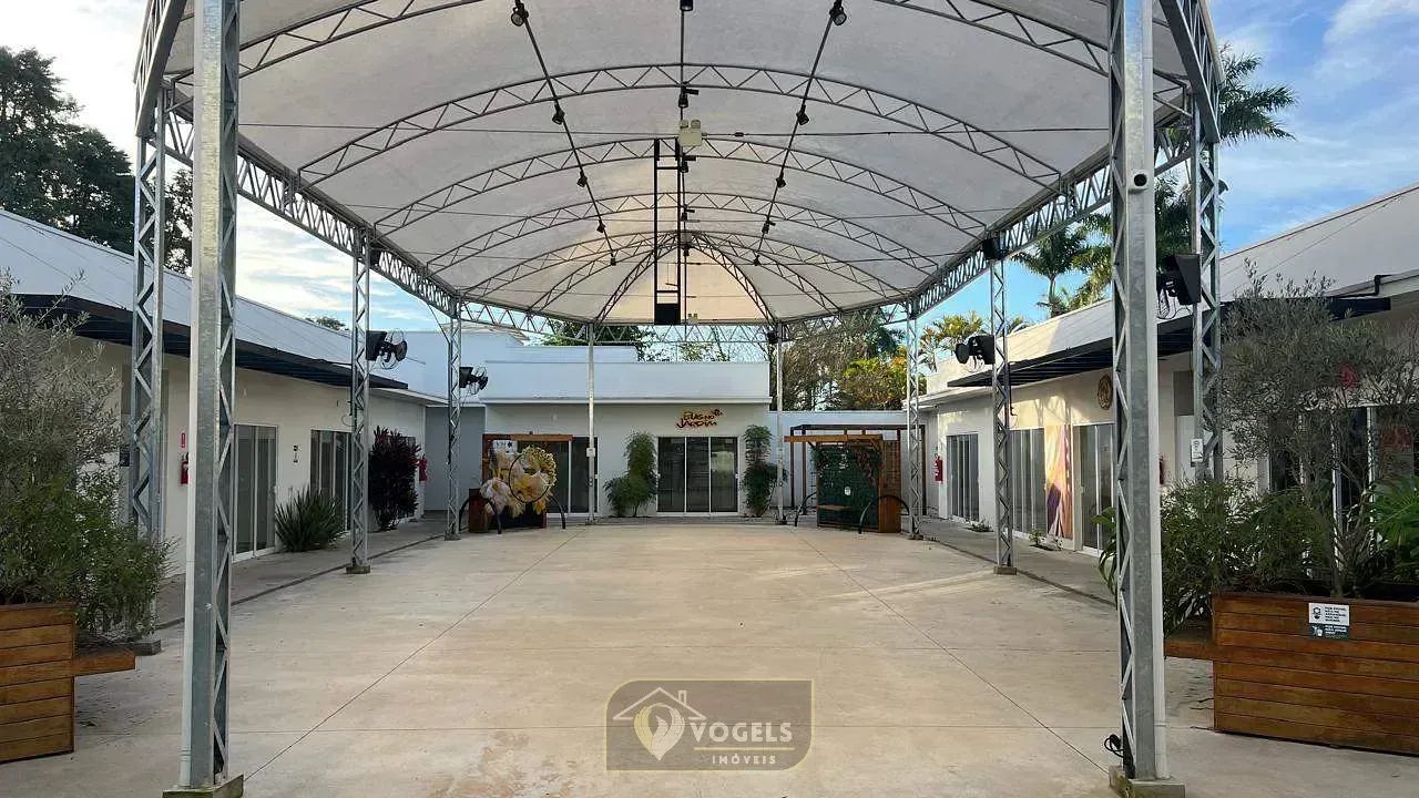 IMÓVEL COMERCIAL À VENDA NO CENTRO DE HOLAMBRA/SP COM 1.000 M² E 16 SALAS