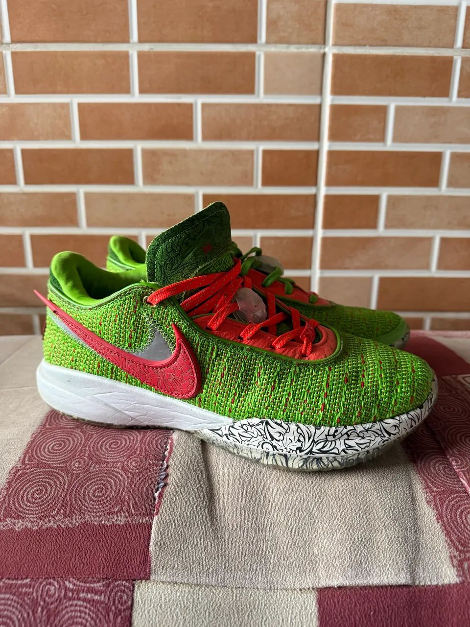  Nike LeBron 20 Stocking Stuffer