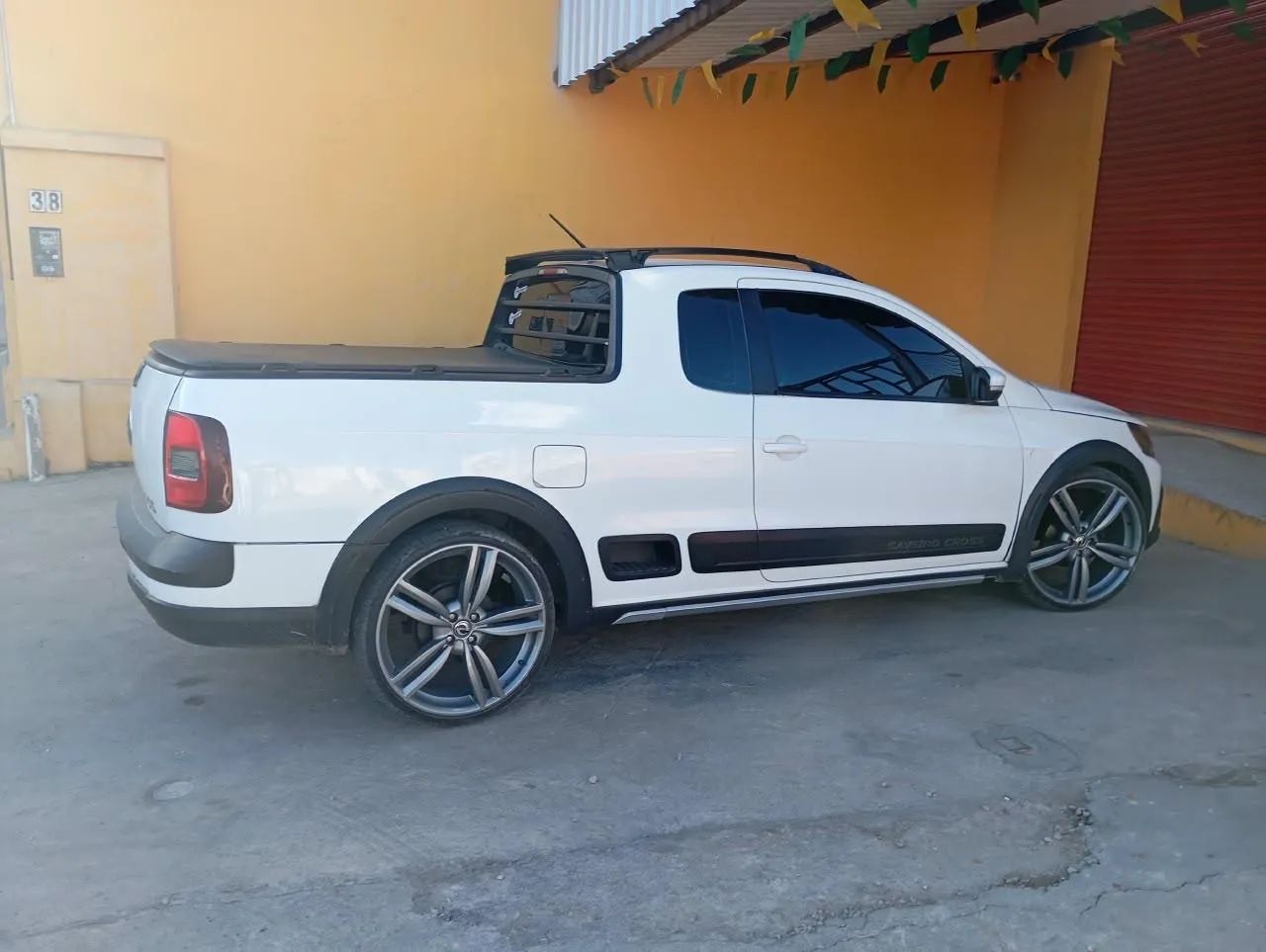 Volkswagen Saveiro Cross 1.6 MI Total Flex 8V CE 2012 - Foto 4