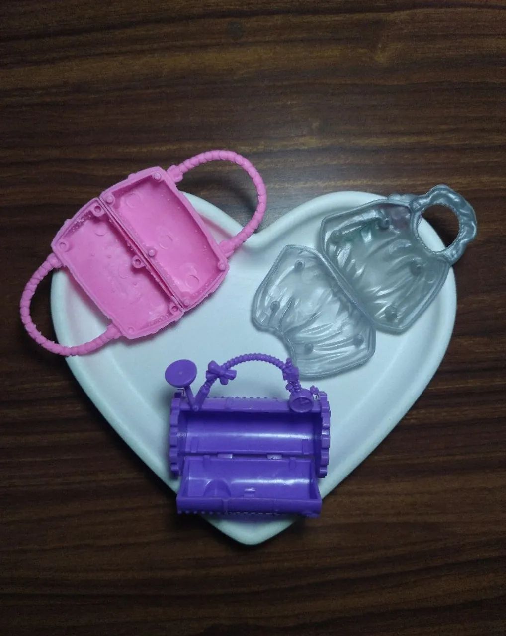 Acessórios para Barbie - Bolsas - Foto 2