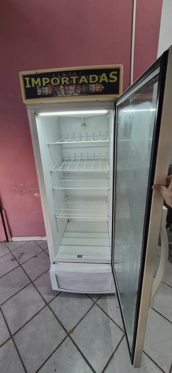 Expositora de bebidas porta de vidro grande 565 litros - Foto 5