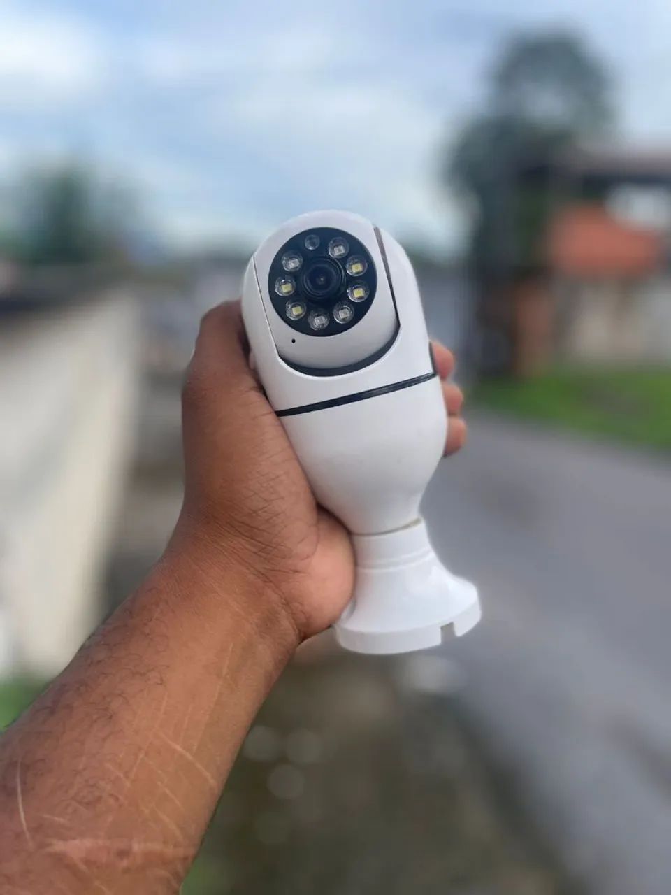 Câmera lâmpada wifi 360°